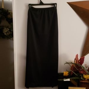 Snowdon Black Slip with Slits on Sides